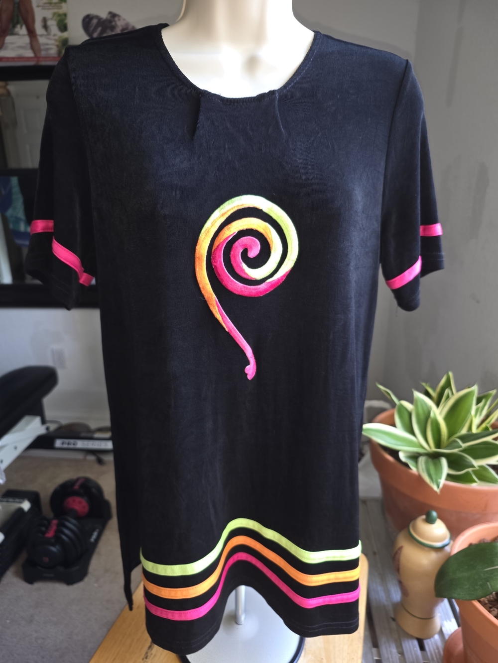Kokomp Top with Neon Accents